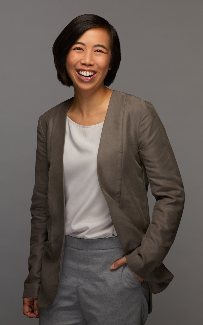KelseyFloyd_2019-11-11-WomeninProductPortraits0543-Ng-R_website2